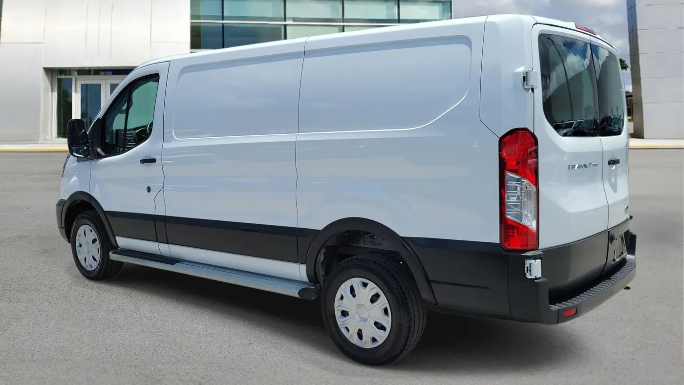 2024 Ford Transit 250