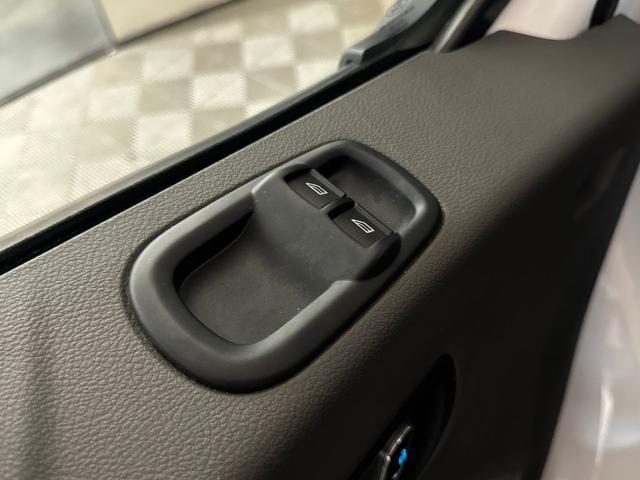 2025 Ford Transit - $33,500