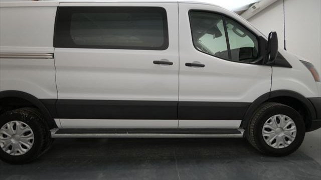 2024 Ford Transit 250