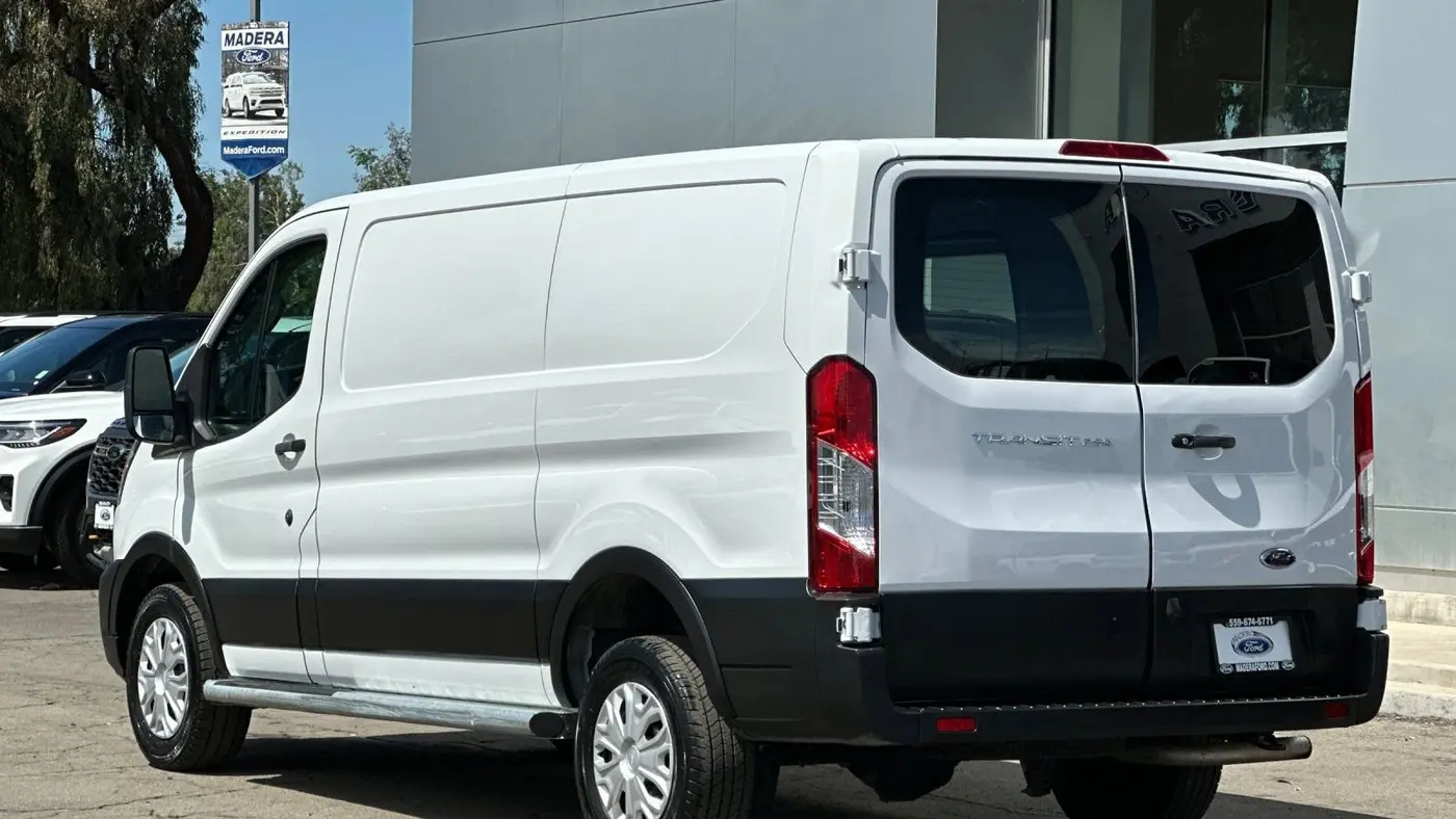 2024 Ford Transit 250