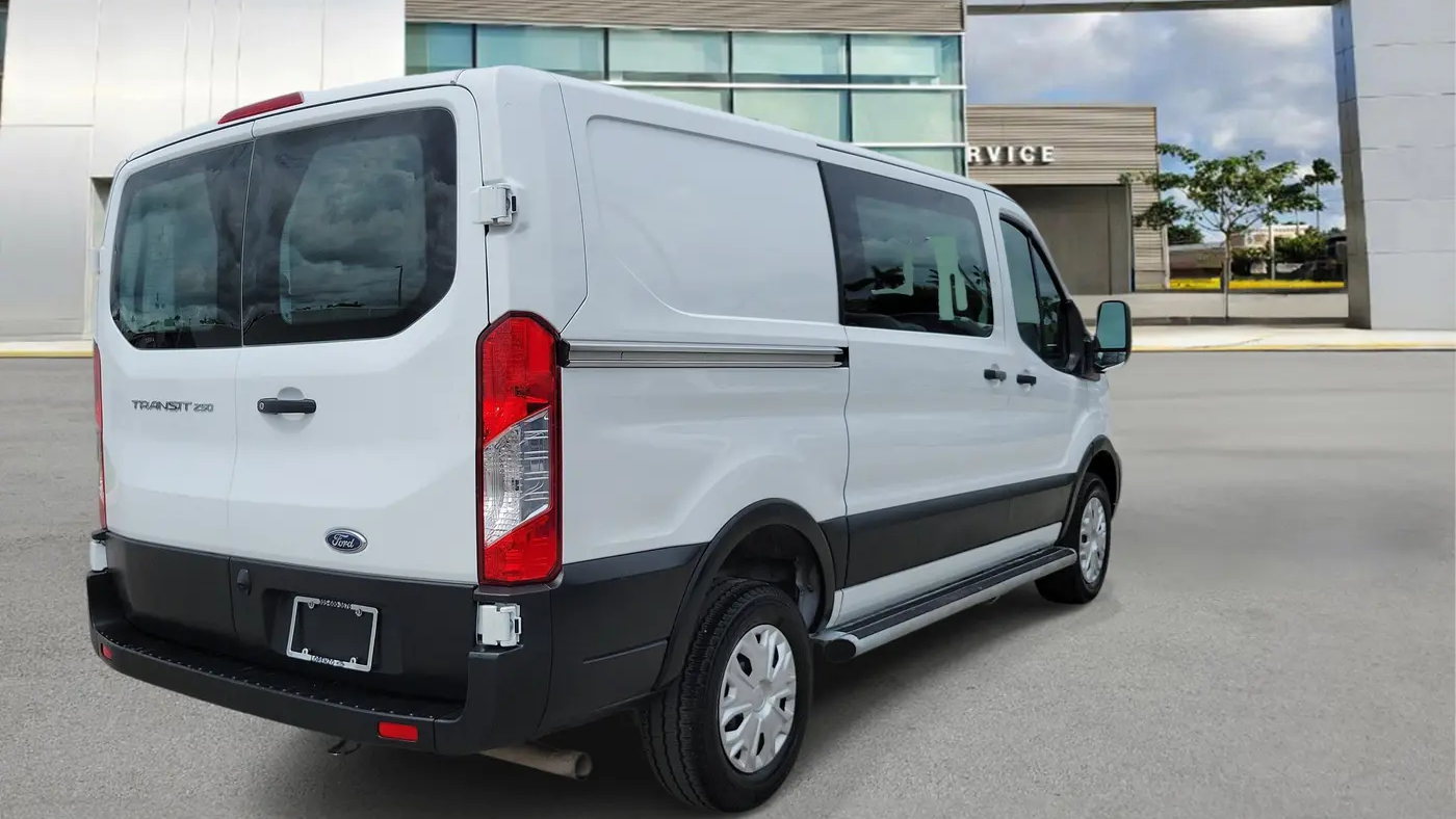 2024 Ford Transit 250