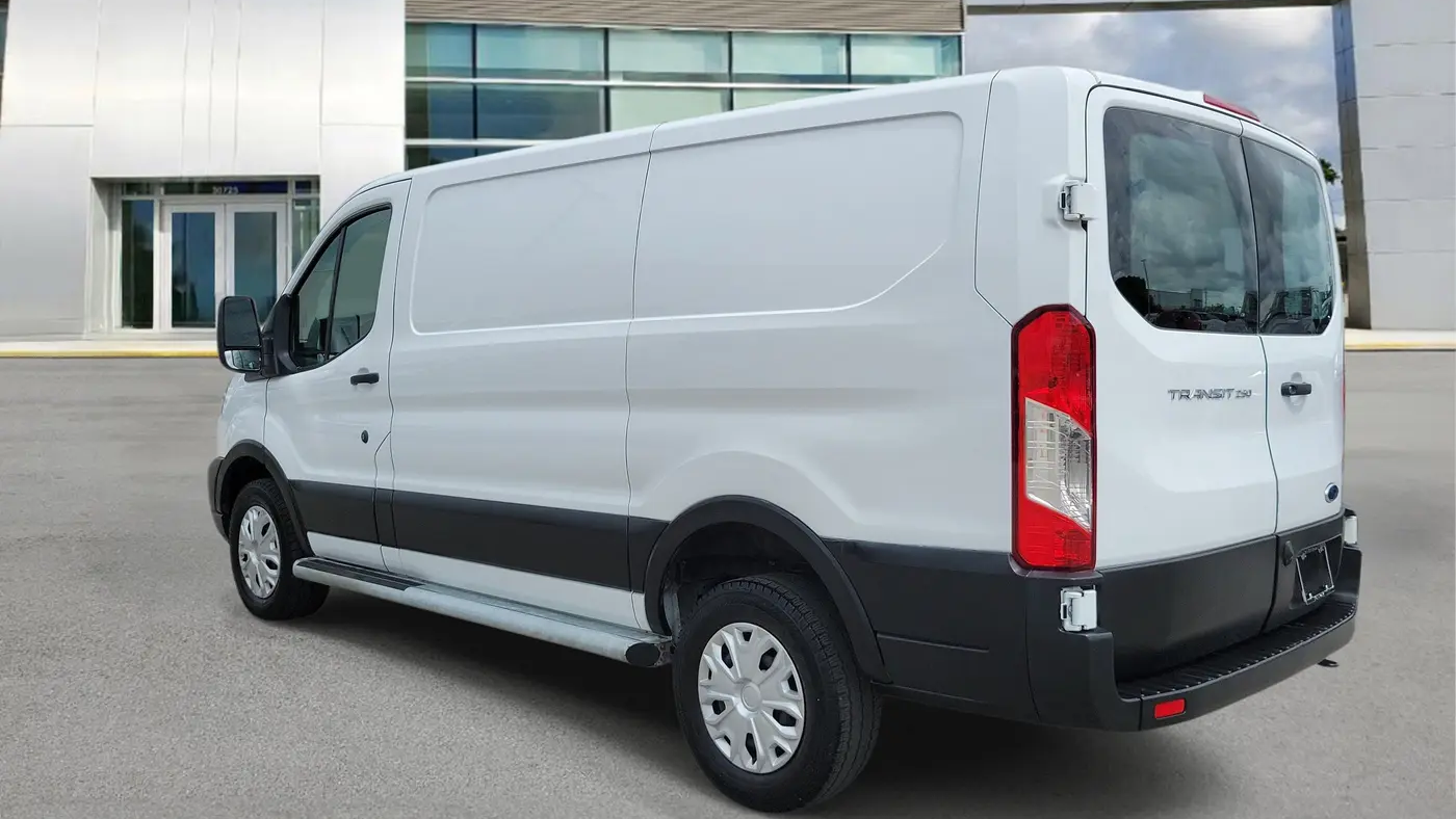 2024 Ford Transit 250