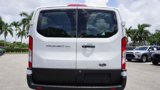 2024 Ford Transit 250