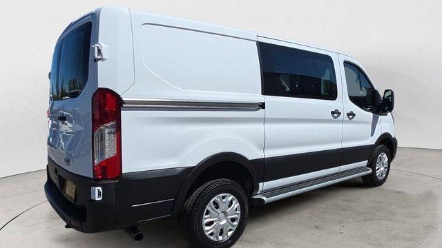 2024 Ford Transit 250