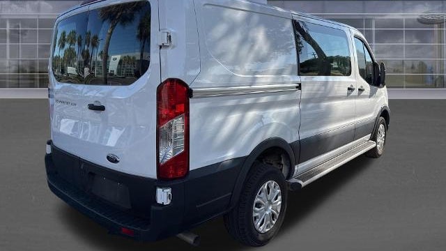 2024 Ford Transit 250