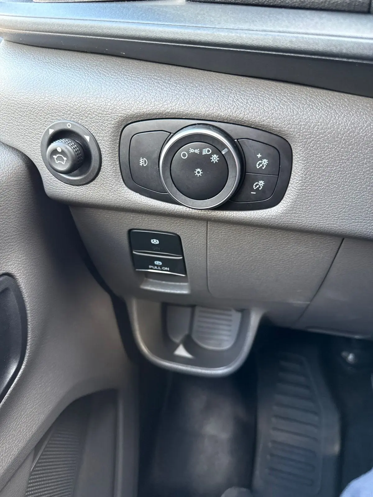 2025 Ford Transit - $37,990