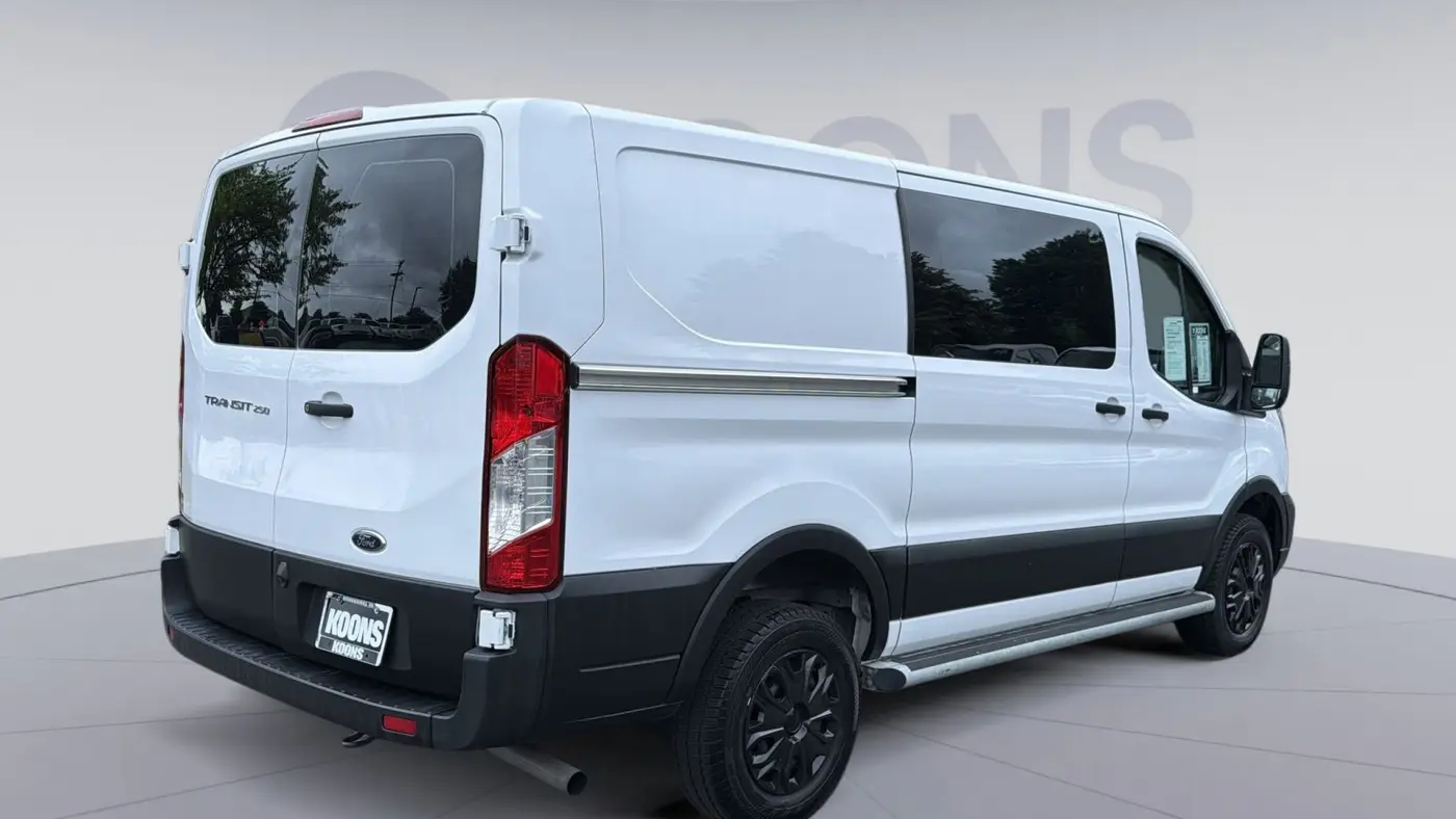2023 Ford Transit 250