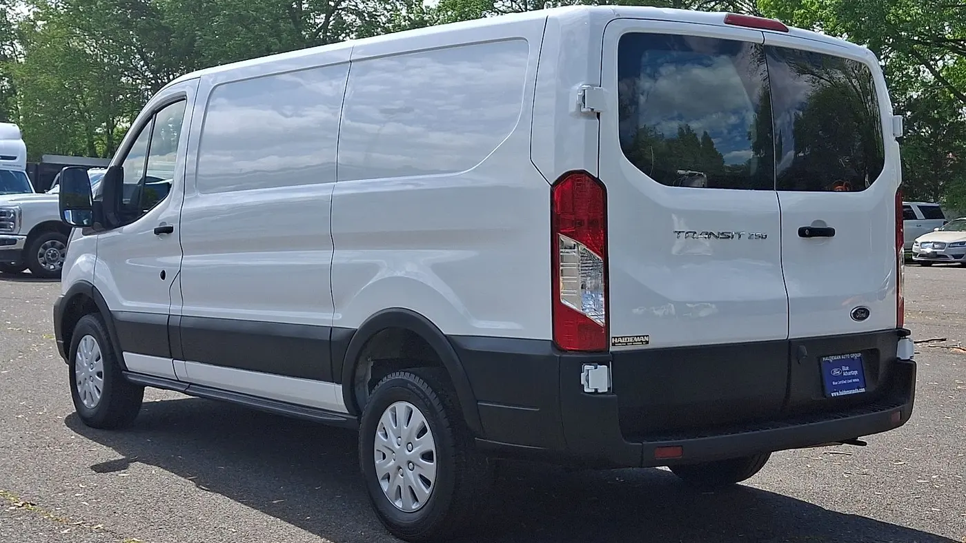 2024 Ford Transit 250