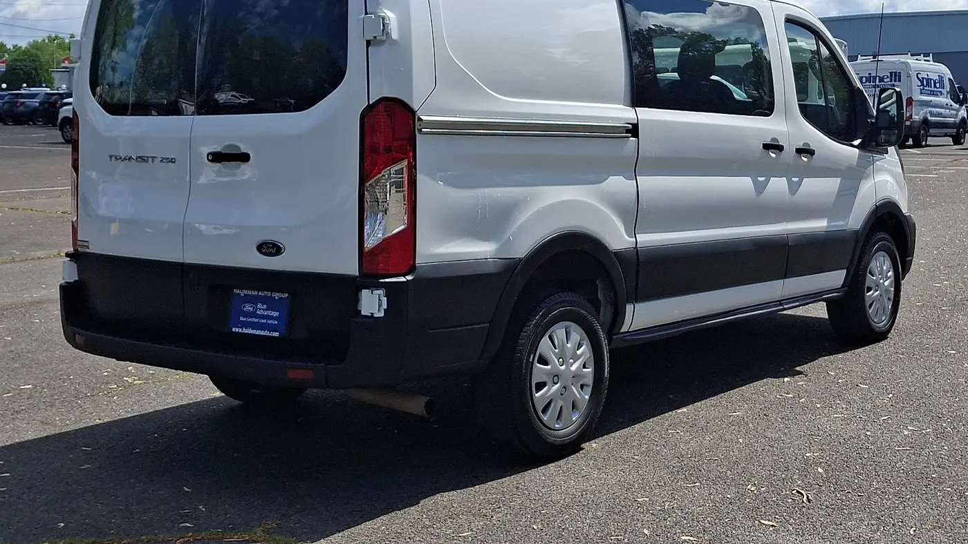 2024 Ford Transit 250