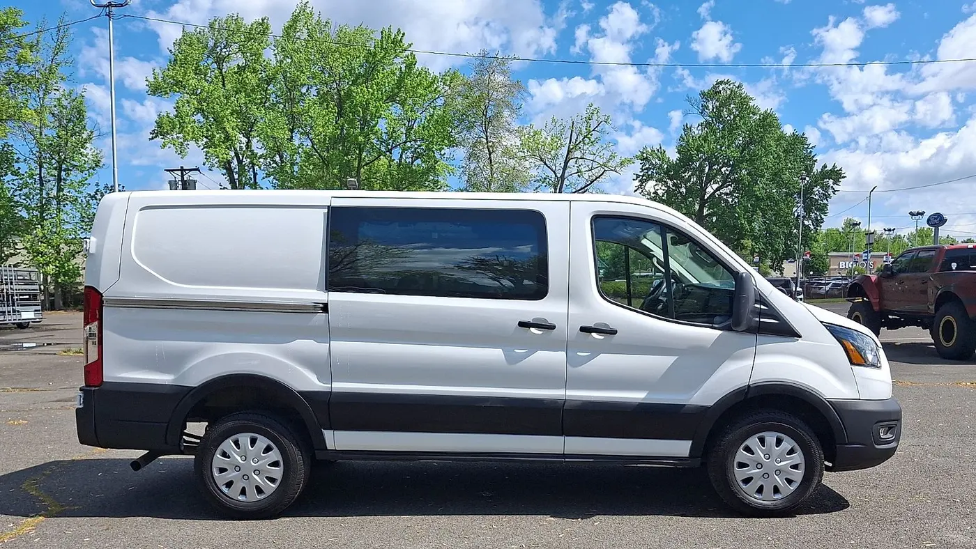 2024 Ford Transit 250
