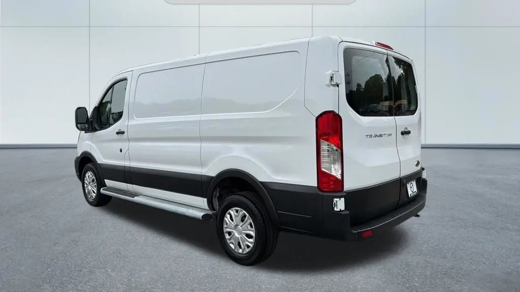 2024 Ford Transit 250