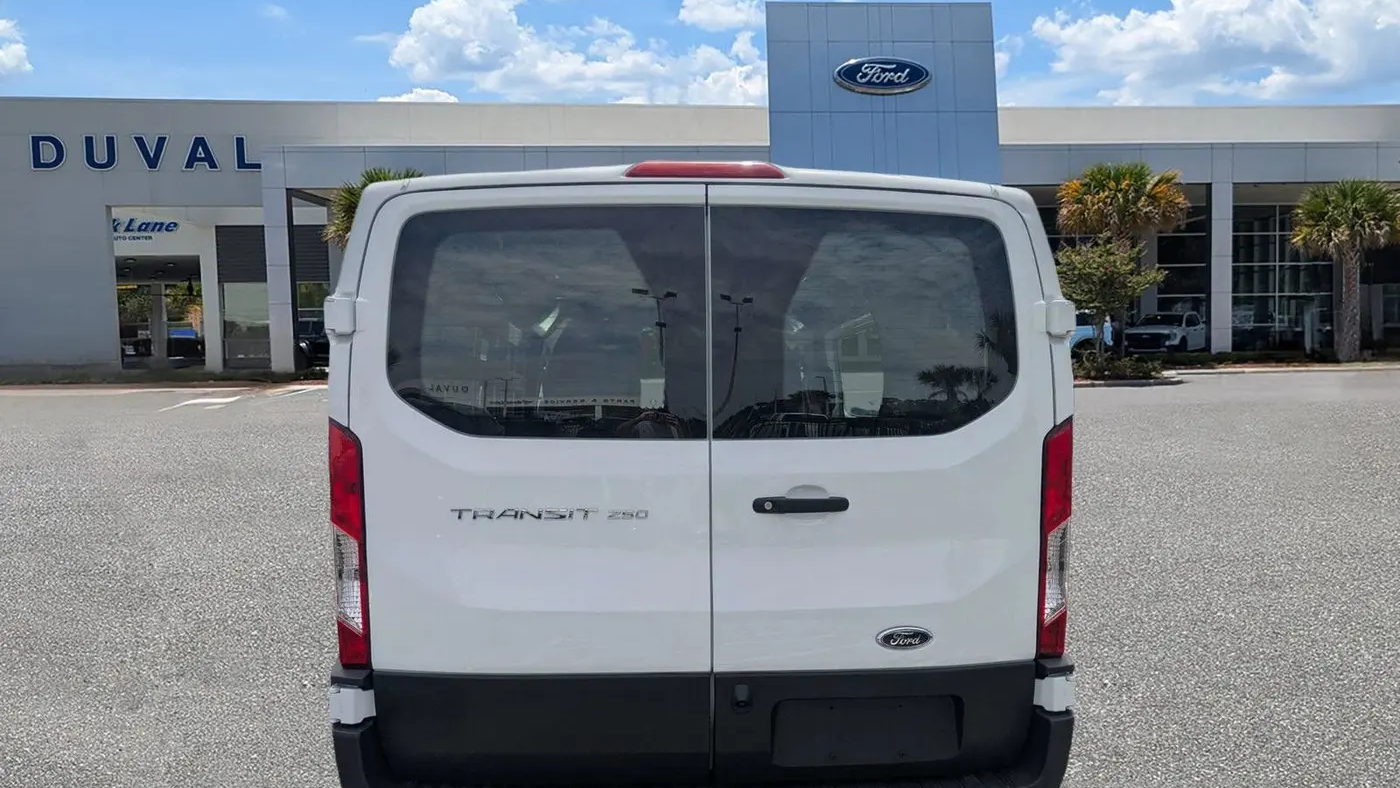 2024 Ford Transit 250