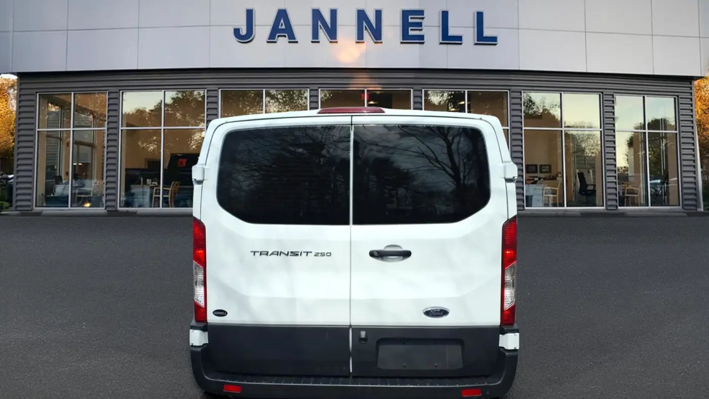 2024 Ford Transit 250