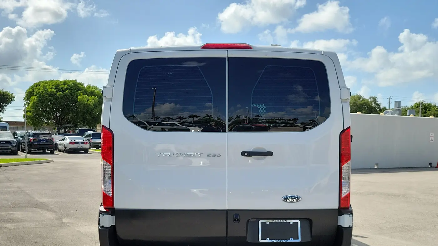 2024 Ford Transit 250