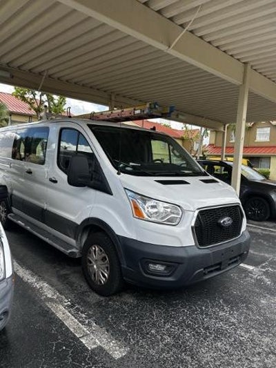 2022 Ford Transit 250 3DR SWB Low Roof Cargo Van