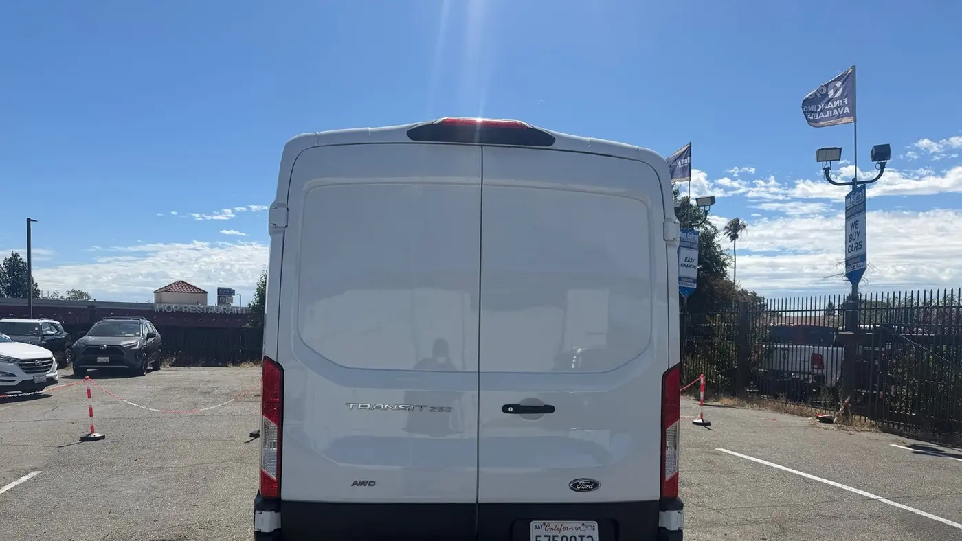 2023 Ford Transit 250