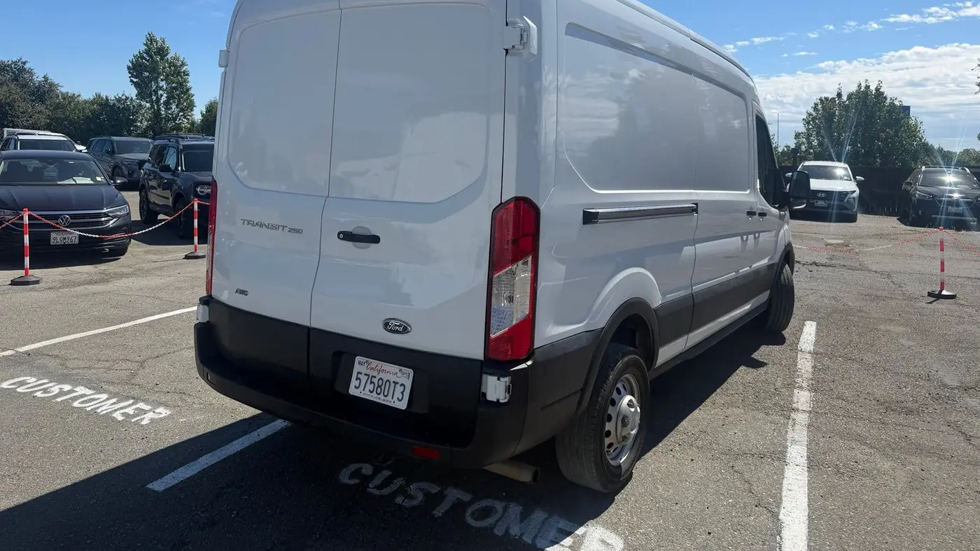 2023 Ford Transit 250