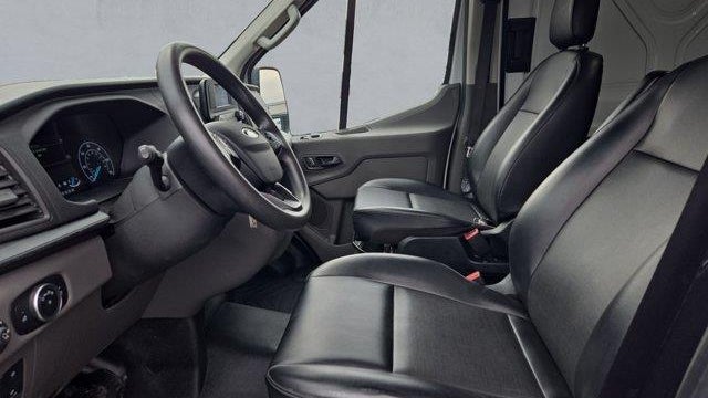 2025 Ford Transit 250
