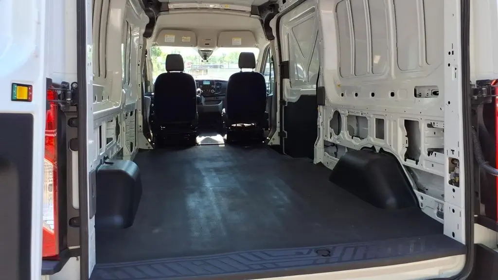 2024 Ford Transit 250