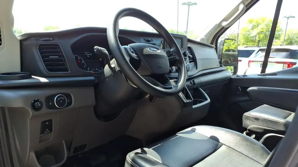 2024 Ford Transit 250