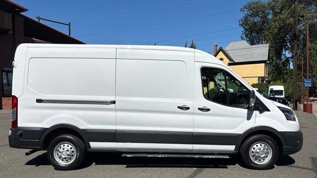 2022 Ford Transit 250