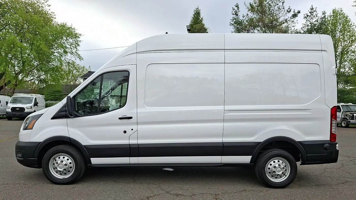 2024 Ford Transit 250