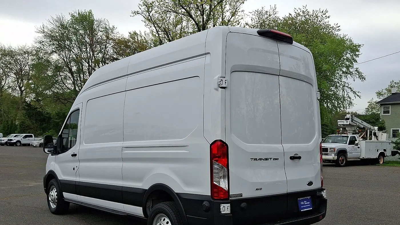 2024 Ford Transit 250