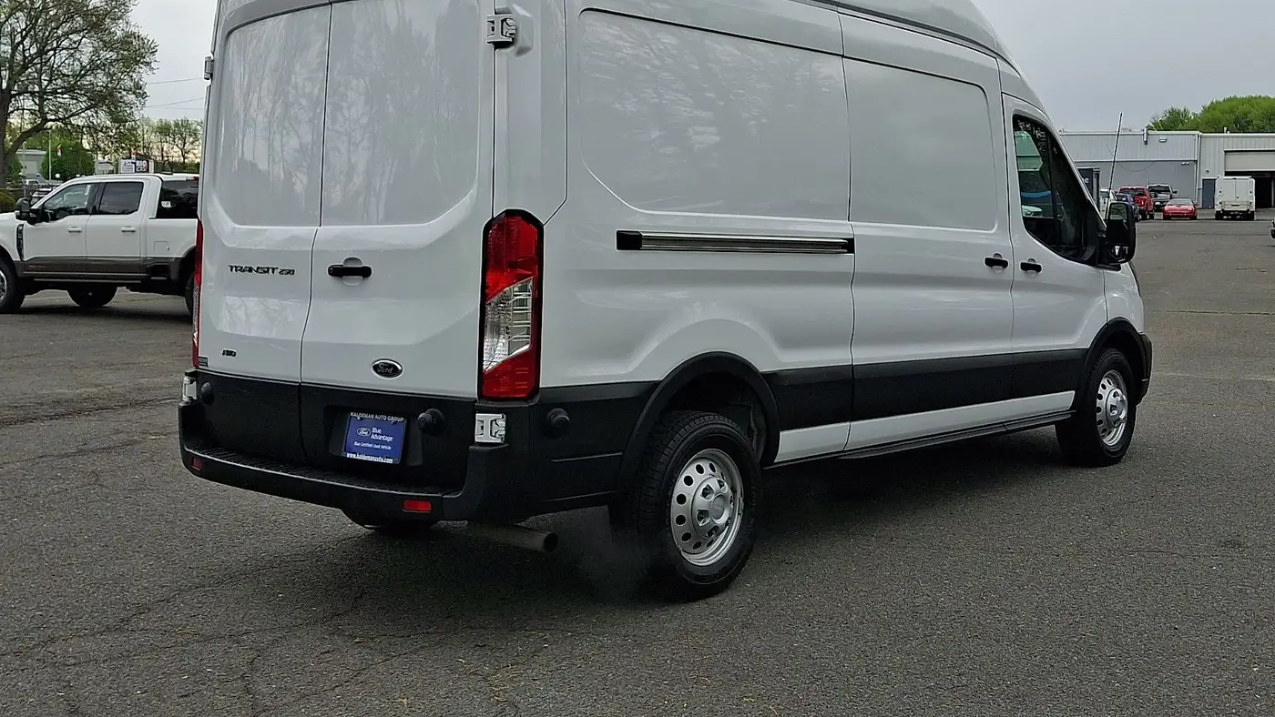 2024 Ford Transit 250