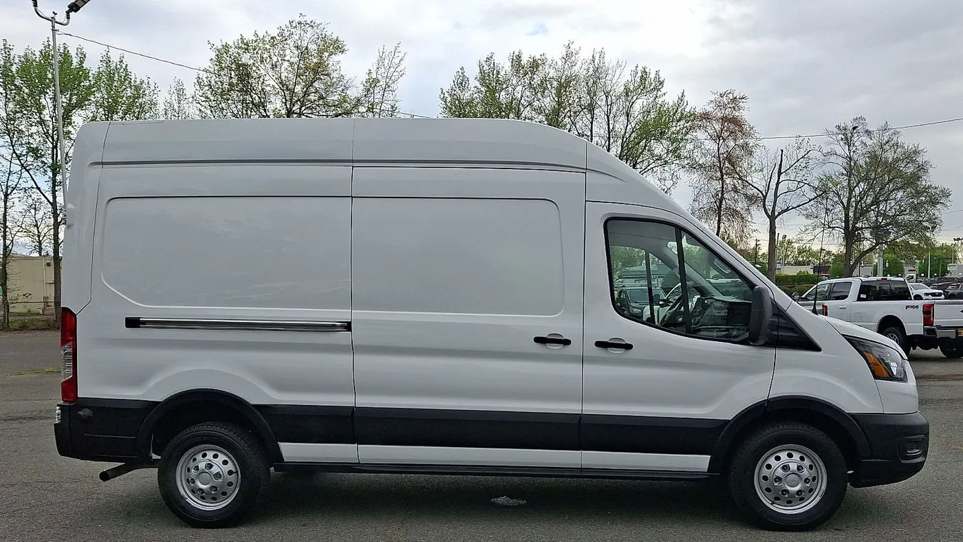 2024 Ford Transit 250