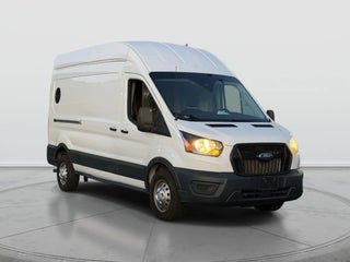 2022 Ford Transit with Oxford White Exterior