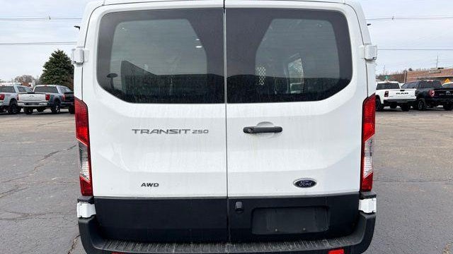 2024 Ford Transit 250