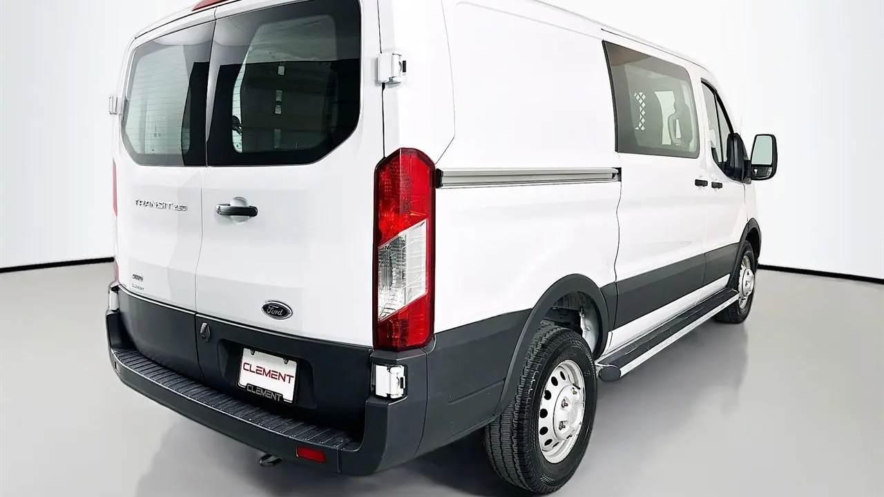 2024 Ford Transit 250