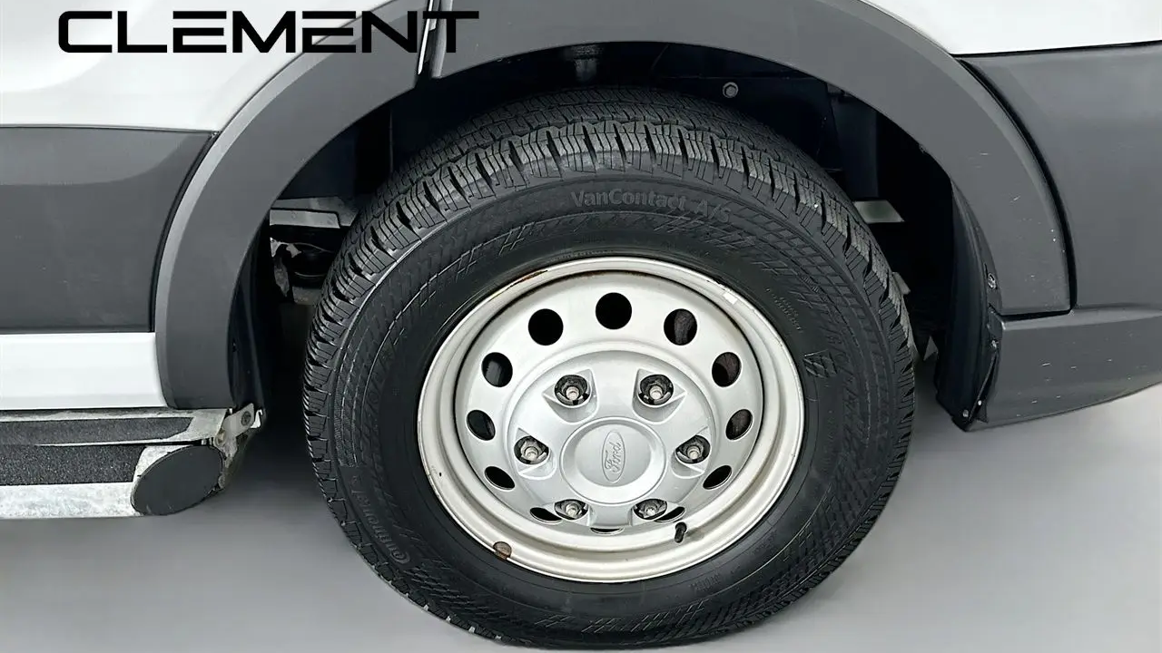 2024 Ford Transit 250
