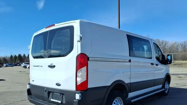 2024 Ford Transit 250