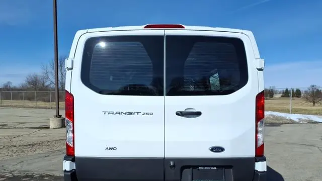 2024 Ford Transit 250