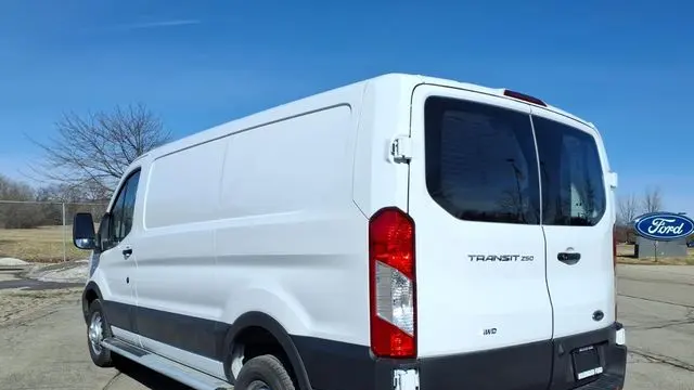 2024 Ford Transit 250