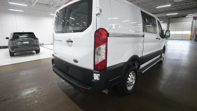 2024 Ford Transit 250