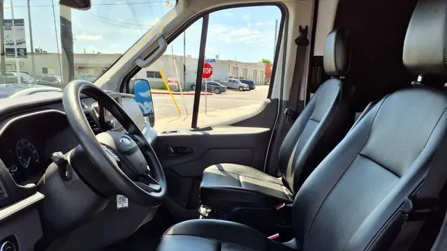 2023 Ford Transit 250