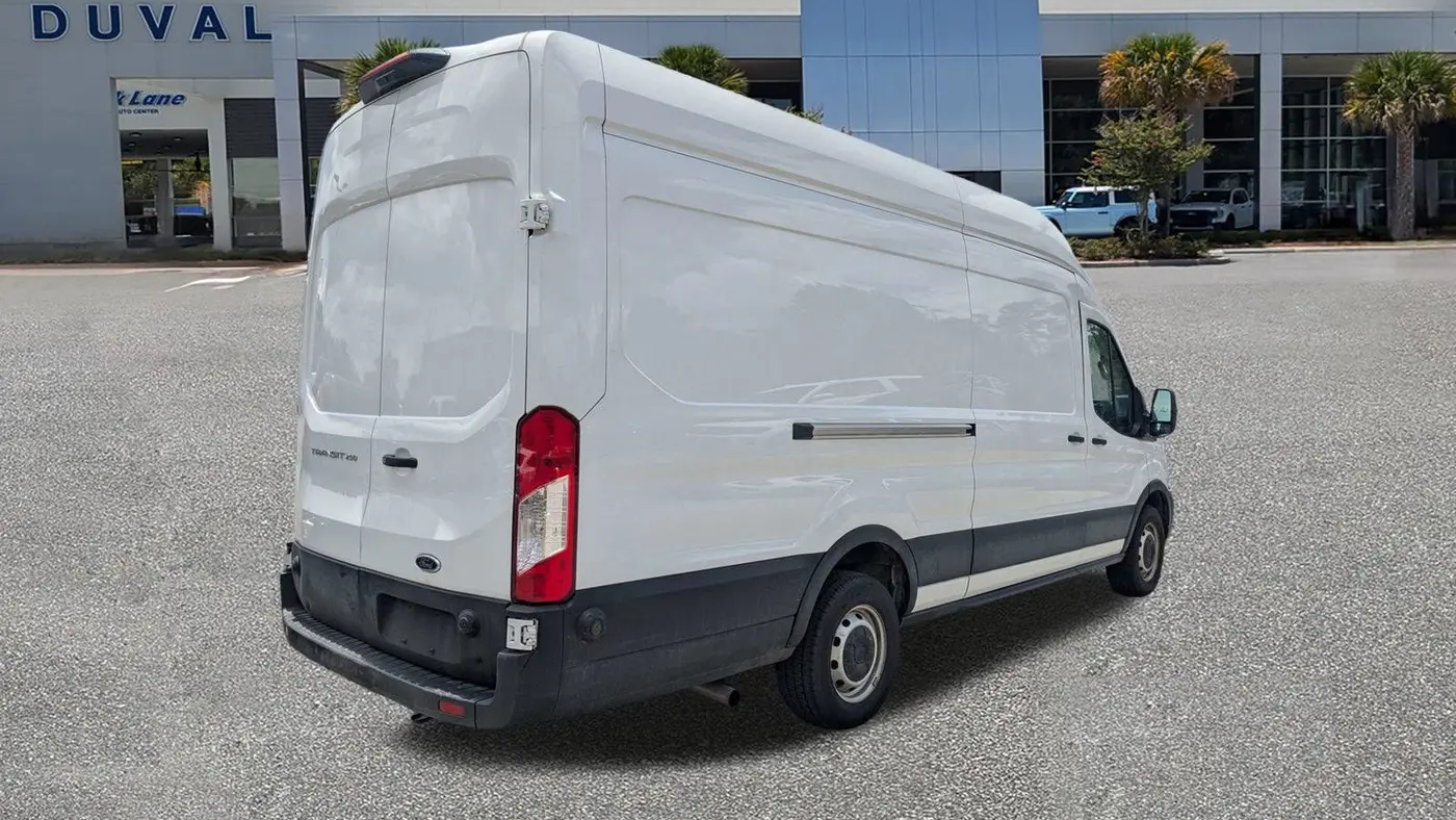 2024 Ford Transit 250