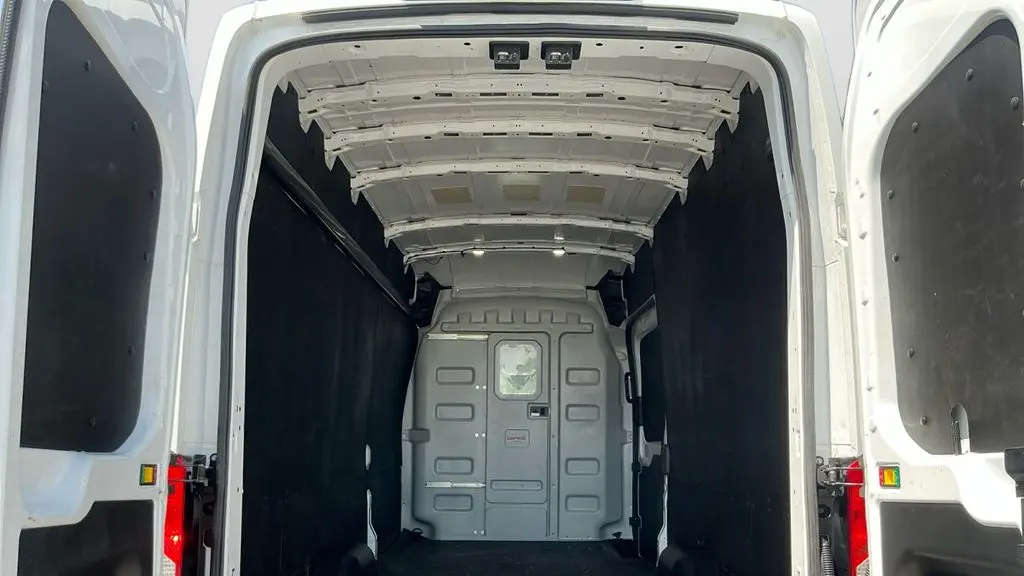 2023 Ford Transit 250