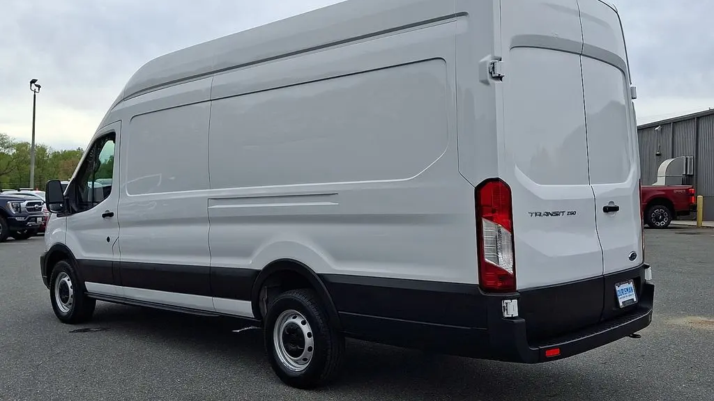2023 Ford Transit 250