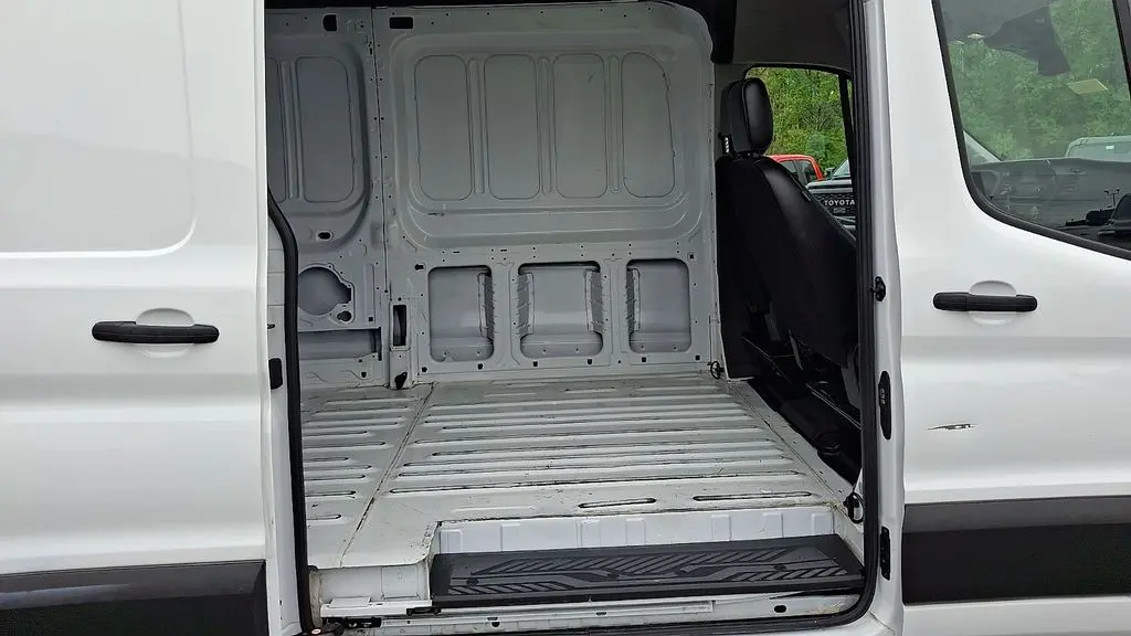 2023 Ford Transit 250
