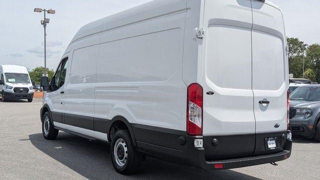 2024 Ford Transit 250