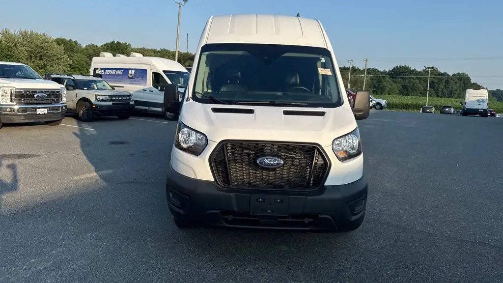2024 Ford Transit 250