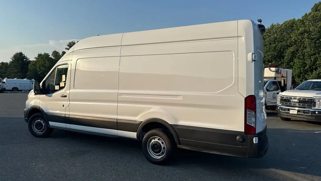 2024 Ford Transit 250