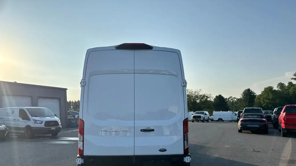 2024 Ford Transit 250