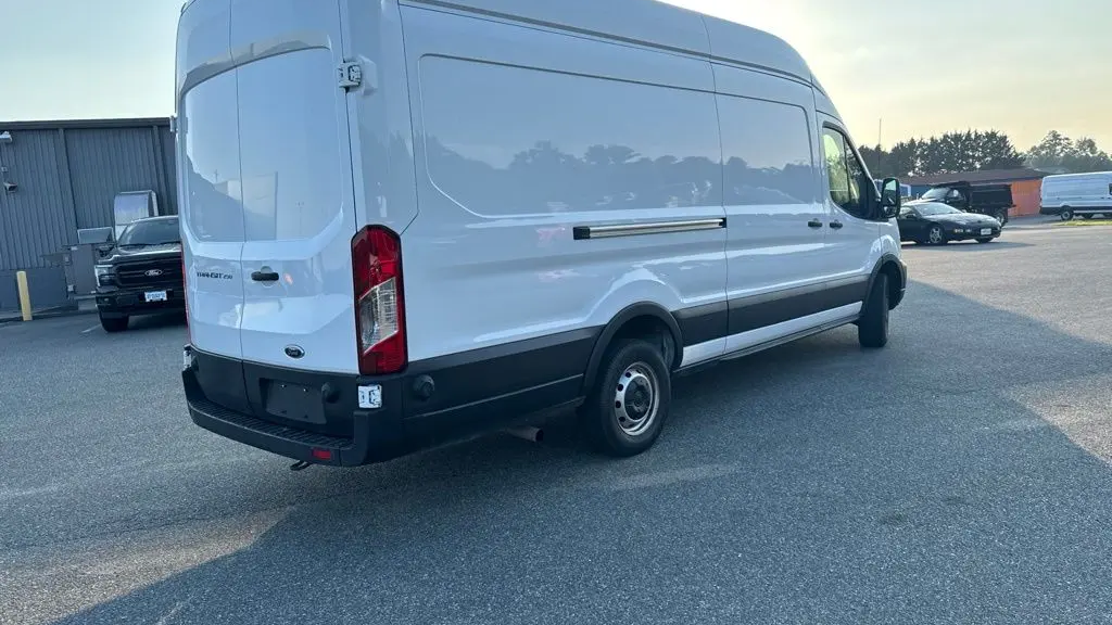 2024 Ford Transit 250