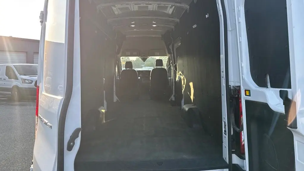 2024 Ford Transit 250
