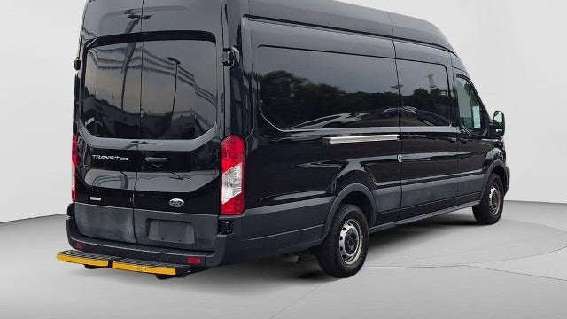 2023 Ford Transit 250