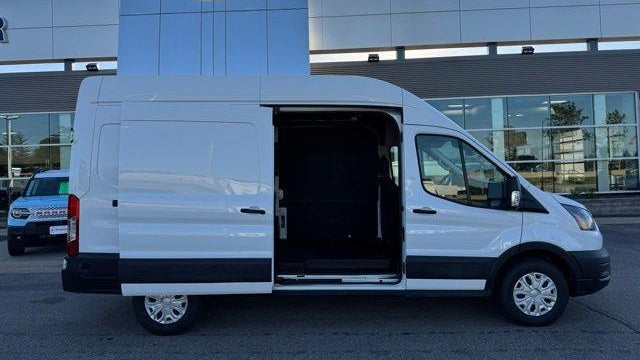 2022 Ford E-Transit 350